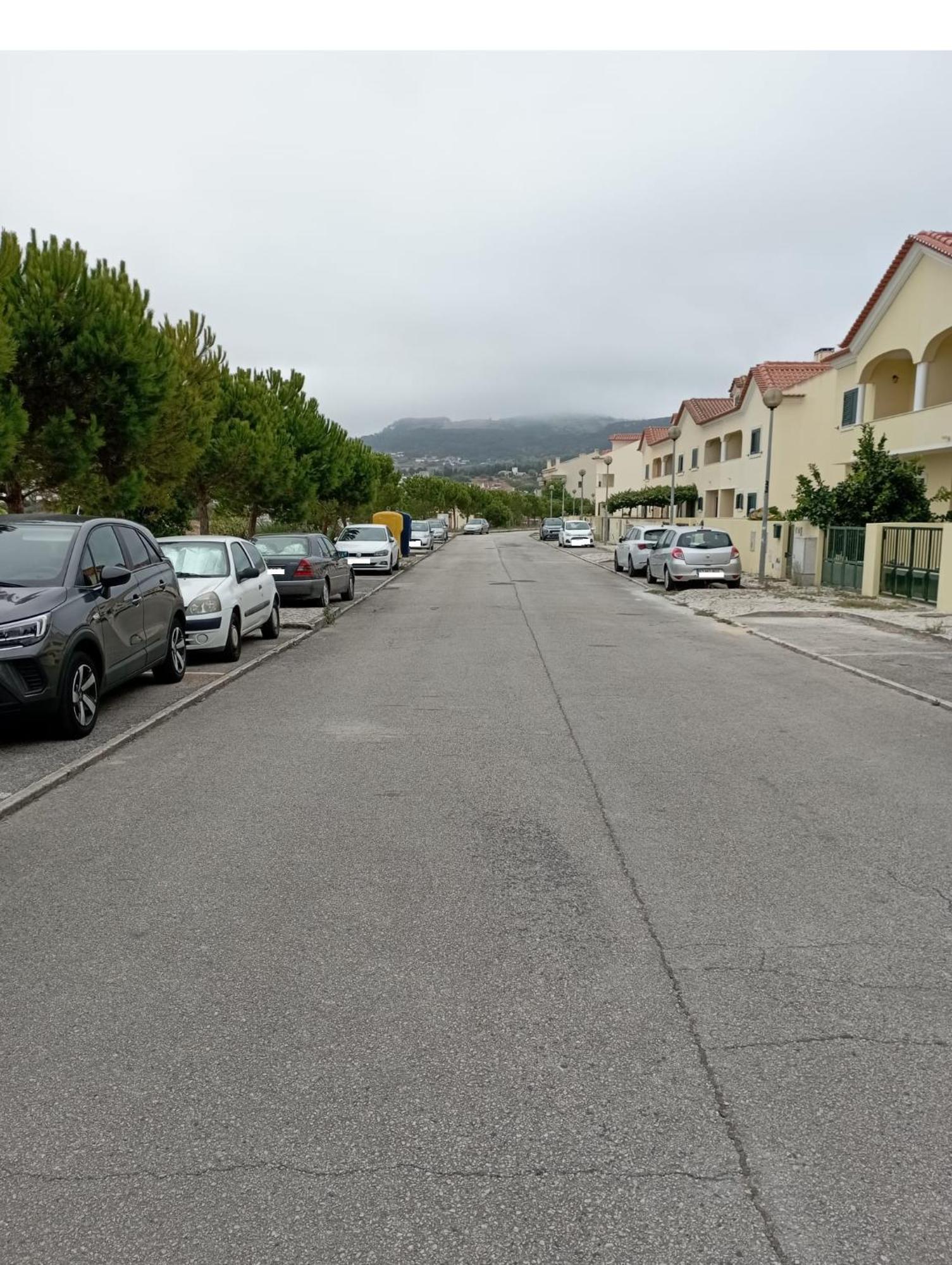 Sossego E Tranquilidade-Valley Guest House-Perto De Lisboa-Estacionamento A Porta Do Alojamento Arruda dos Vinhos Buitenkant foto